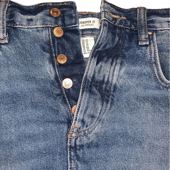 Forever 21 Jean Skirt with Raw Hem Size 27 - Picture 6 of 6